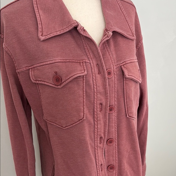 Shacket - Picture 4 of 5